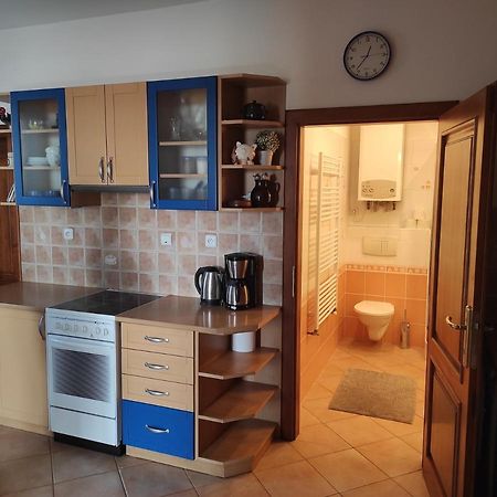 Domo Apartment Stredokluky Екстер'єр фото