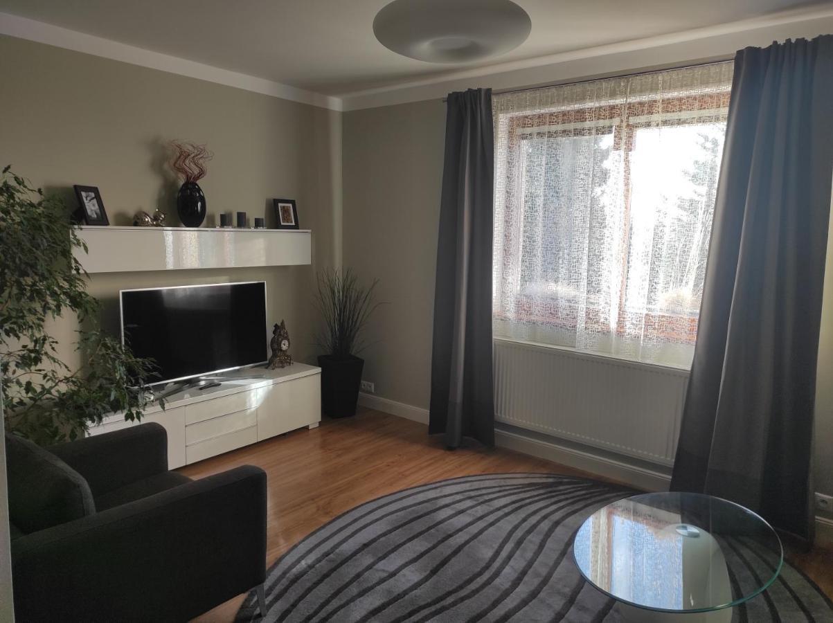 Domo Apartment Stredokluky Екстер'єр фото